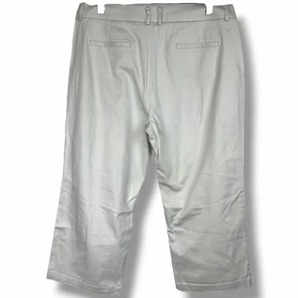 Dockers Vintage White Mid Rise Khaki Chinos Women’s Capri Ankle Trousers size 12 - Picture 2 of 3